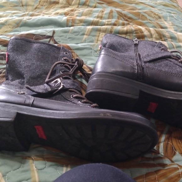 Levi's Lace Front Short Boot size 7 - Picture 2 of 6